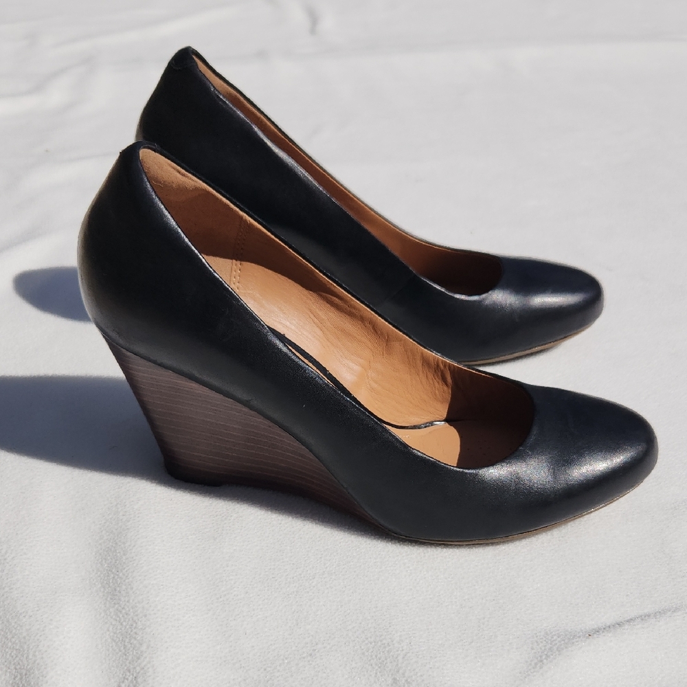 Clarks Purity Crystal Wedge Pump Sz. 10